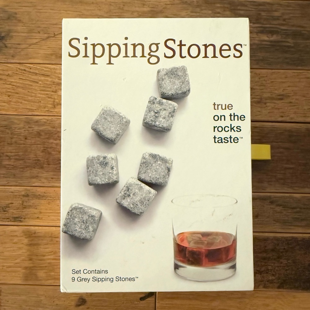 SIPPING STONES Whiskey Rocks Set of 9 Grey Whisky Chilling Stones